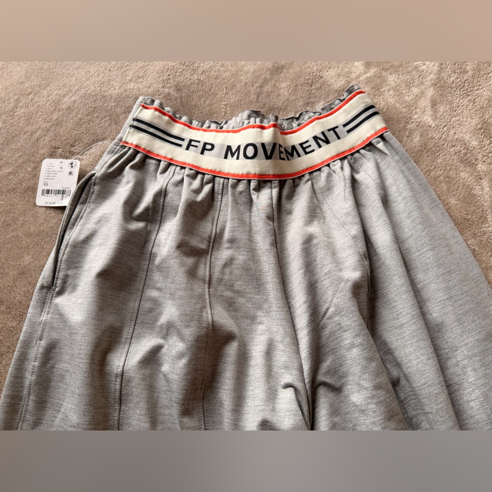 NWT Free People Movement Jumpstart Joggers in Heather grey - Picture 6 of 14